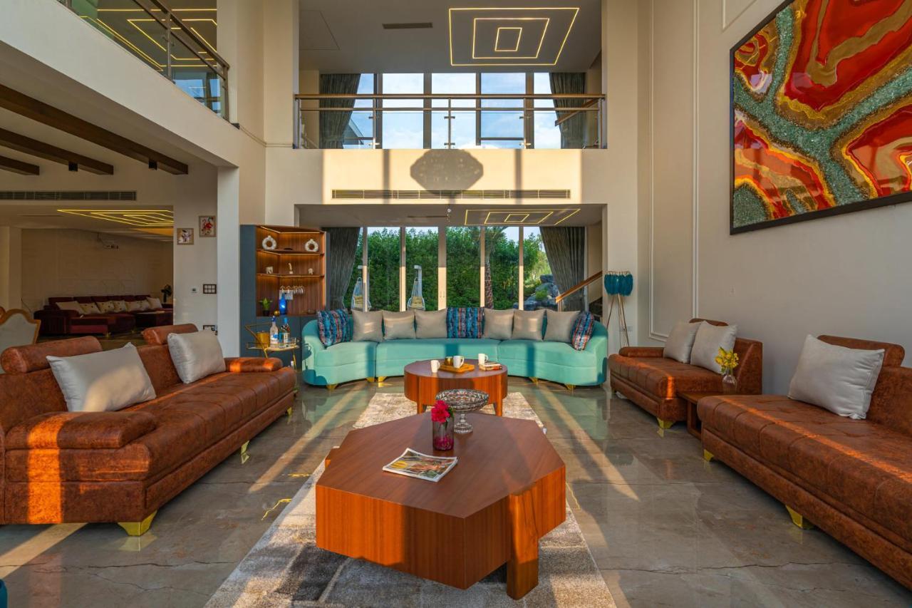 Stayvista At Serenity Farms With Pool, Lawn, Bonfire & Bbq Sohna Εξωτερικό φωτογραφία
