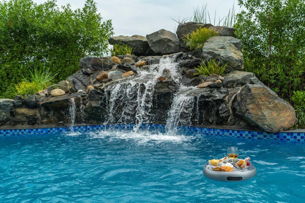 Stayvista At Serenity Farms With Pool, Lawn, Bonfire & Bbq Sohna Εξωτερικό φωτογραφία